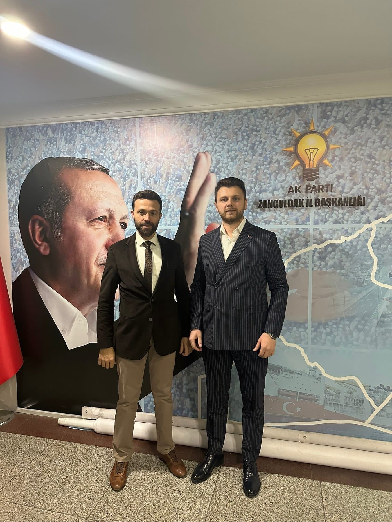 Ömer Yazıcıoğlu with another person at the AK Party Zonguldak provincial office